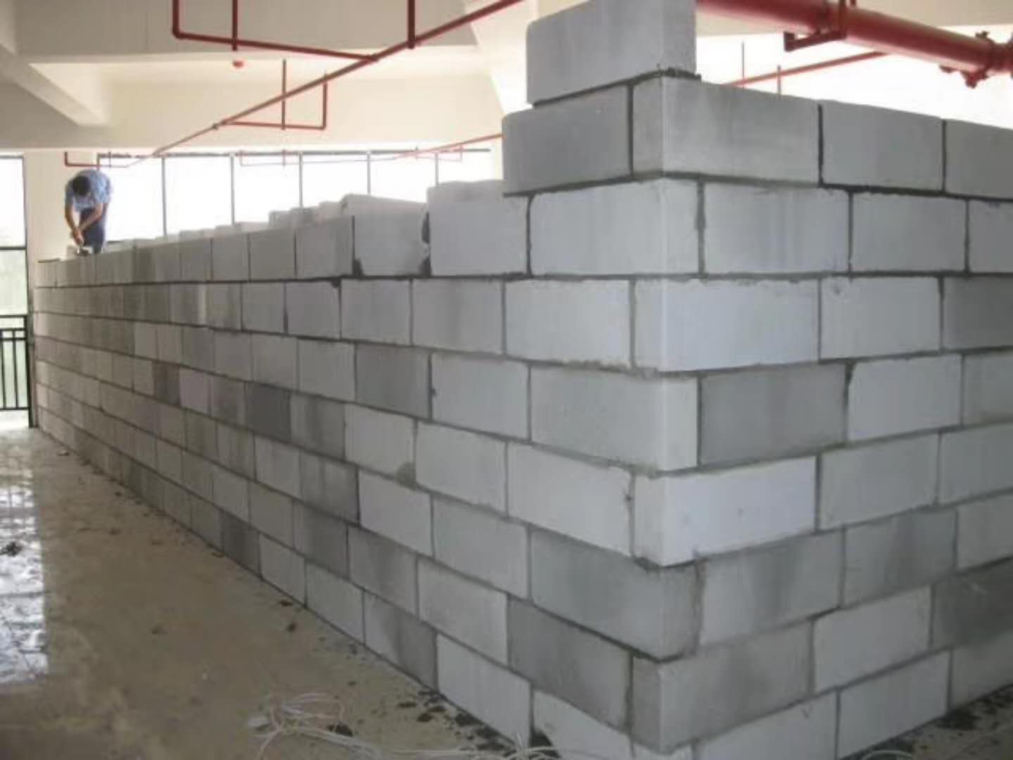 刘昊然蒸压加气混凝土砌块承重墙静力和抗震性能的研究